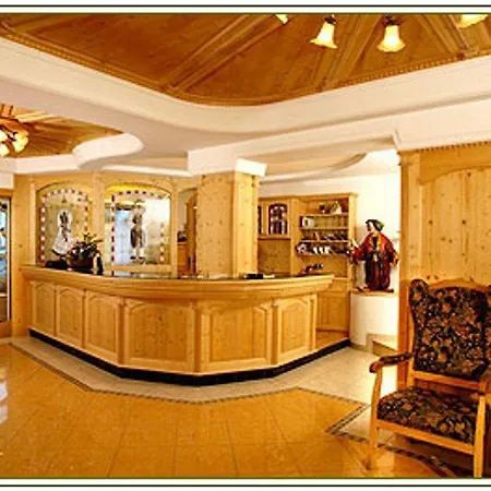 Hotel Sureghes Ortisei