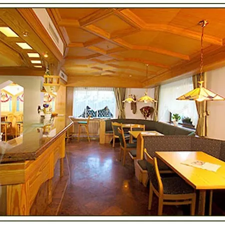 Hotel Sureghes 3*